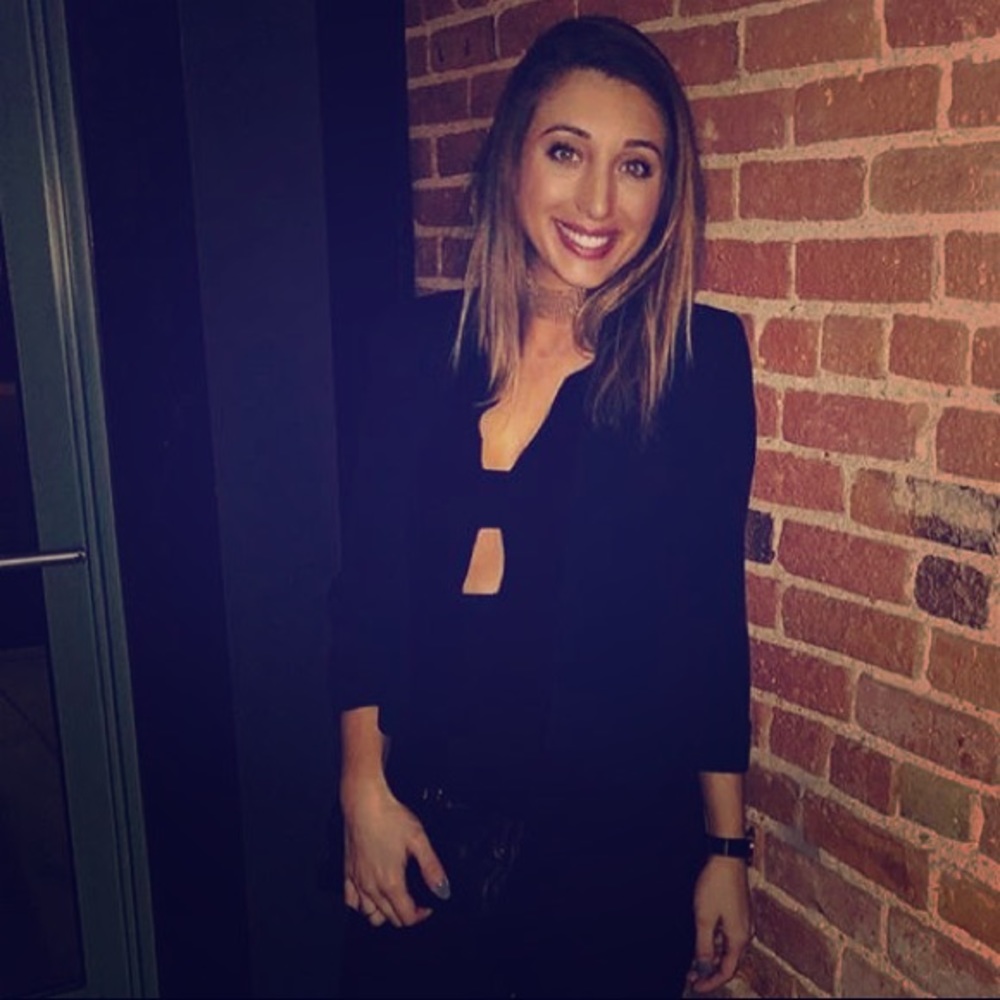 Meet your Posher, Nicole